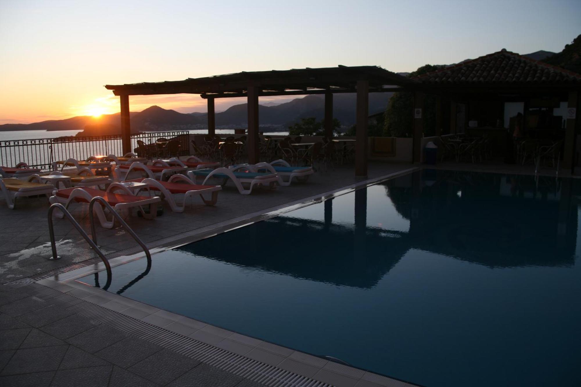 Apartments Durasevic Sveti Stefan Dış mekan fotoğraf